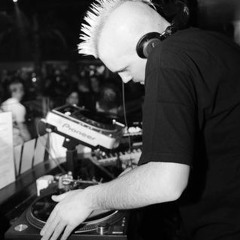 Dj Chiron