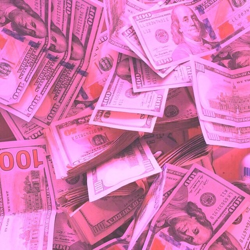 Pink Baddie Wallpapers Gun And Money / Baddie Aesthetic Money Wallpaper ...