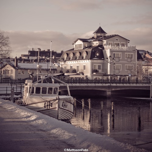 Stream Cant help falling in love with you instrumental by HerrRocker