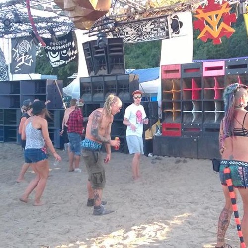 Le Flûtiste des Balkans // Melodic Tribe