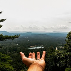 close is a kind of far (2018)