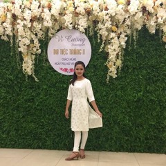 Em trong mắt tôi