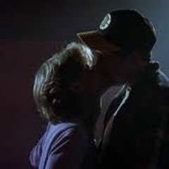 What?! Friends listen to Endless Love in the dark...