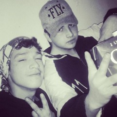 DeCkan Ft. Shiiki Hz - Botellas De Rencor