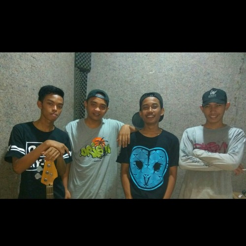 Skate Mom Terang Di Balik Awan Hitam Mp3 By Dendy Irawan Listen To Music
