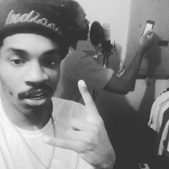 2Wogs x Young Explorer x Huncho-DONT LIKE ME.mp3