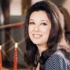 نجاه القريب منك بعيد