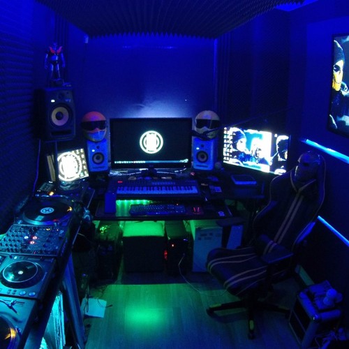 092 // The YellowHeads Studio Mix // 092