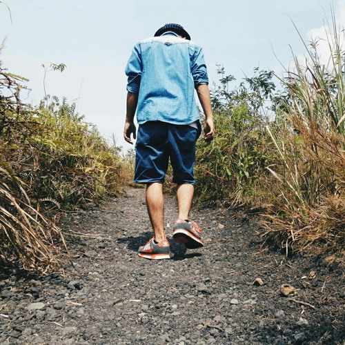 CUPUMANIK - SUNYI