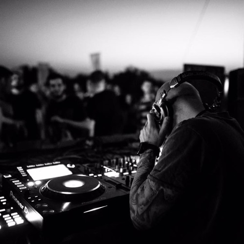 "To Beat Or Not To Beat" with Ziger [CHAPTER_March '18]