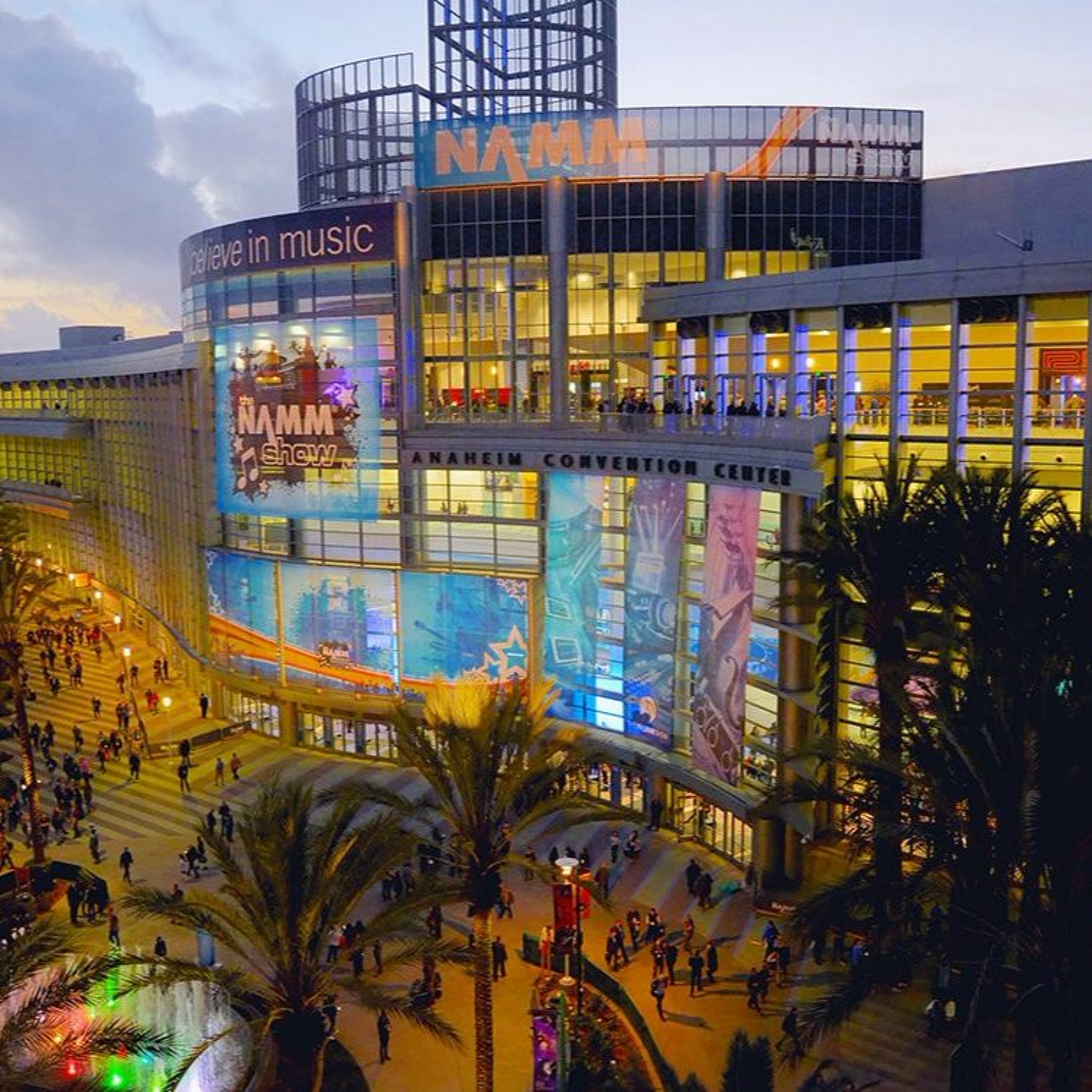 #2 - NAMM 2018 Part 1 (Sponsored By Orange Amps)