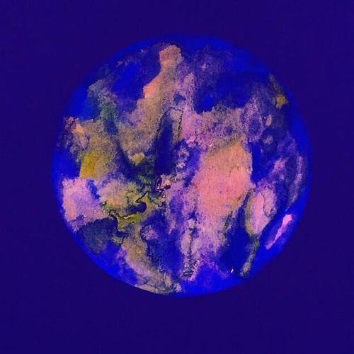 Exclusive Premiere: Laura Misch "Lagoon"