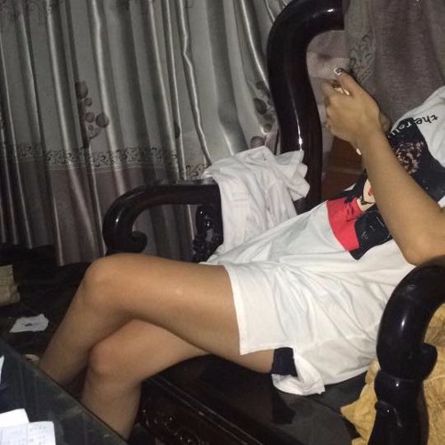 (Doc) Buồn - Chicks Re Cái Míc