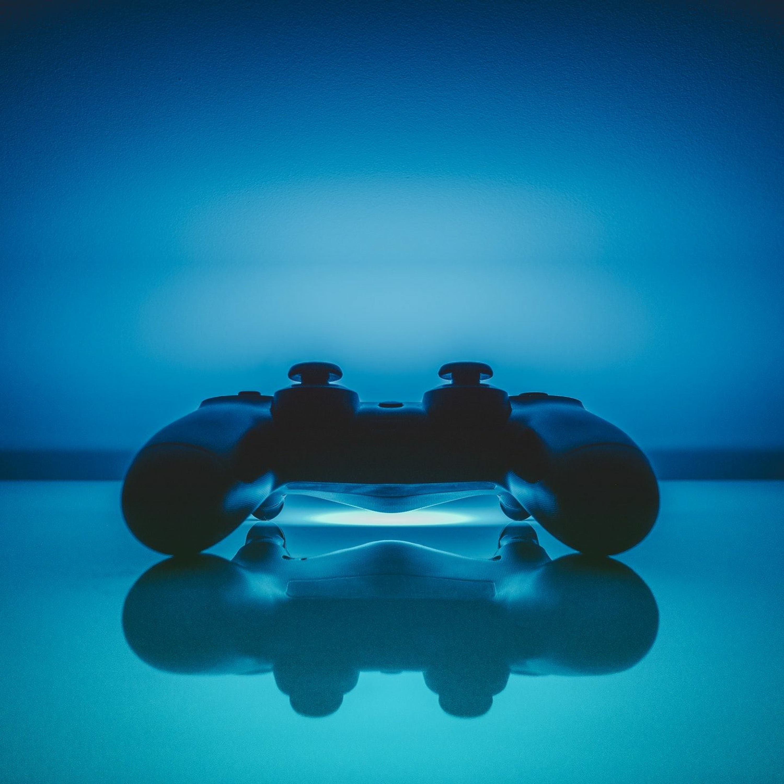 Elizr - Everything Podcast: Gaming & More.