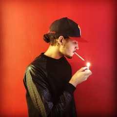 Mackzta Ft Droopzta - Painless Salute