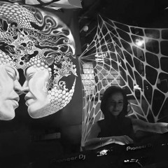 Live at I FEEL Neon Nomads, 3.25.2017