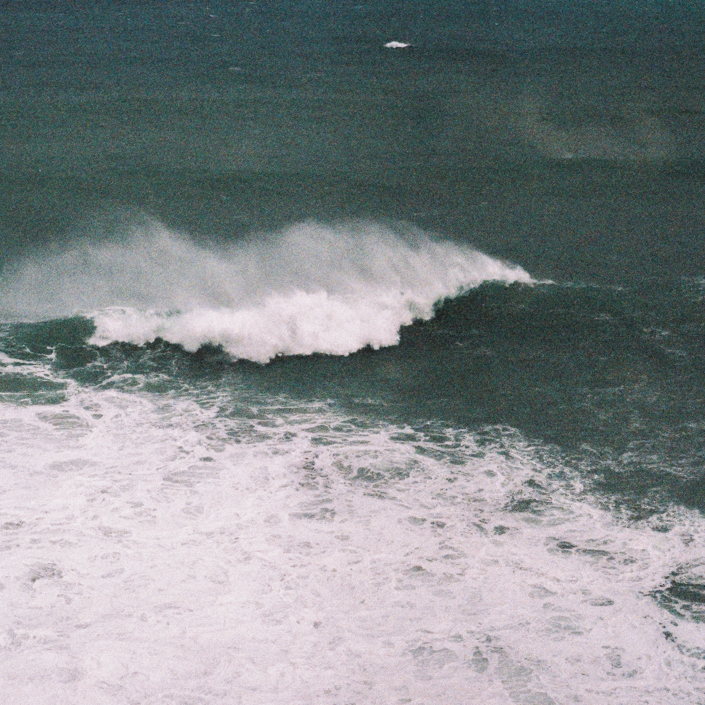 Mallrat – UFO (feat. Allday)