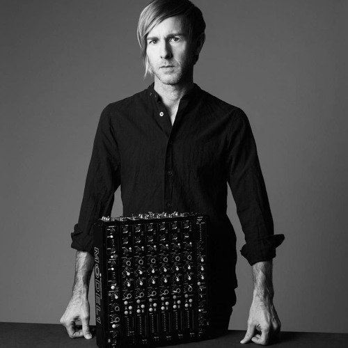 Dont Laugh (Richie Hawtin Remix) - Winx