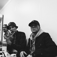 Mäklee & Ode - Maailman Halki (2013)