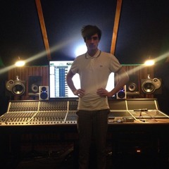 Max Lee - Playing In The Ocean (ft. Freddie Banks)