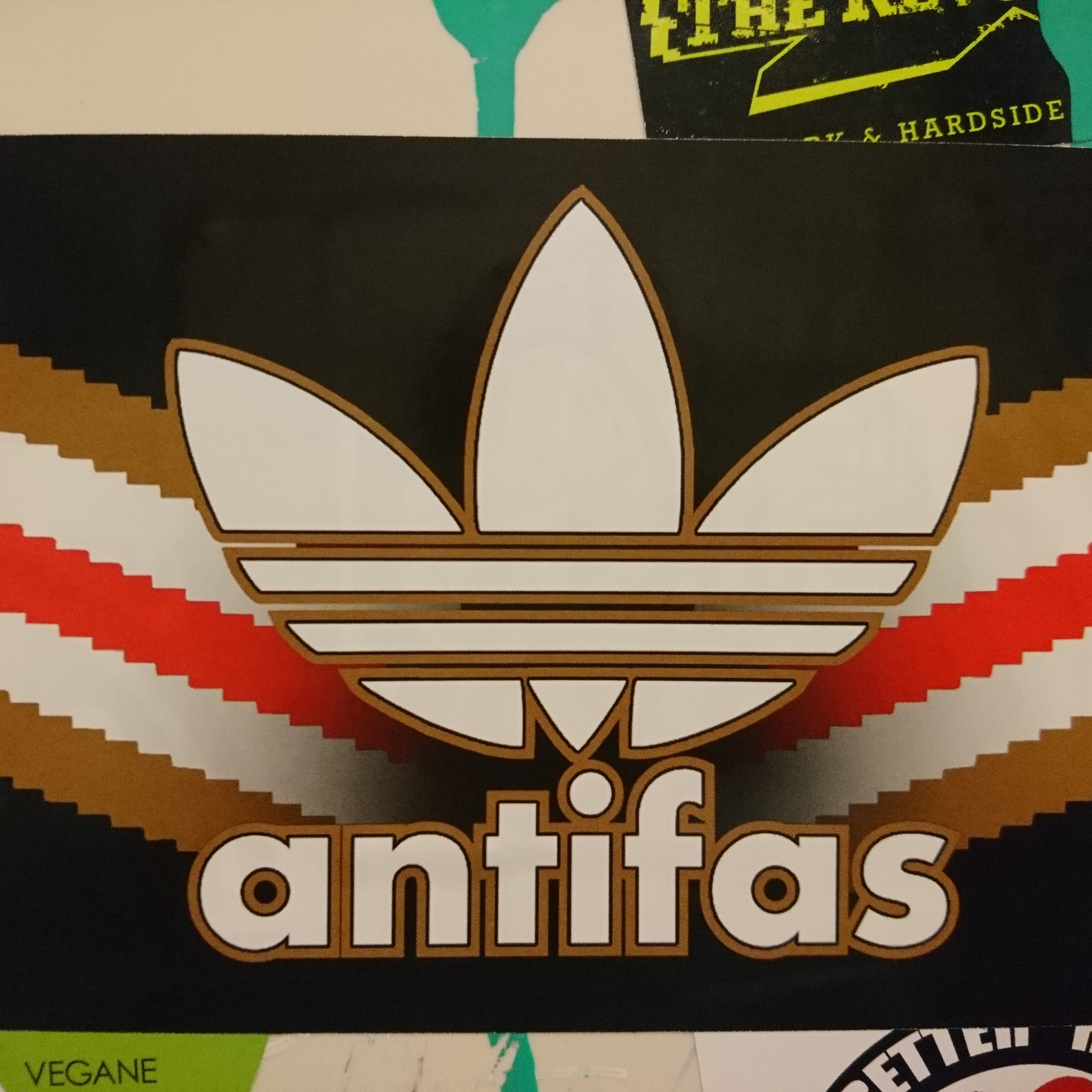 Antifas 1 episode artwork