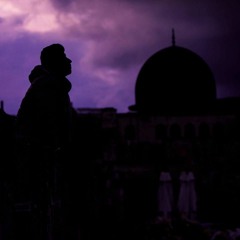 " لو أَنزَلْنا هذا القُرآن على جَبَلٍ لَرأيْتَهُ خاشِعًَا مُتصدّعًا من خَشيةِ الله"