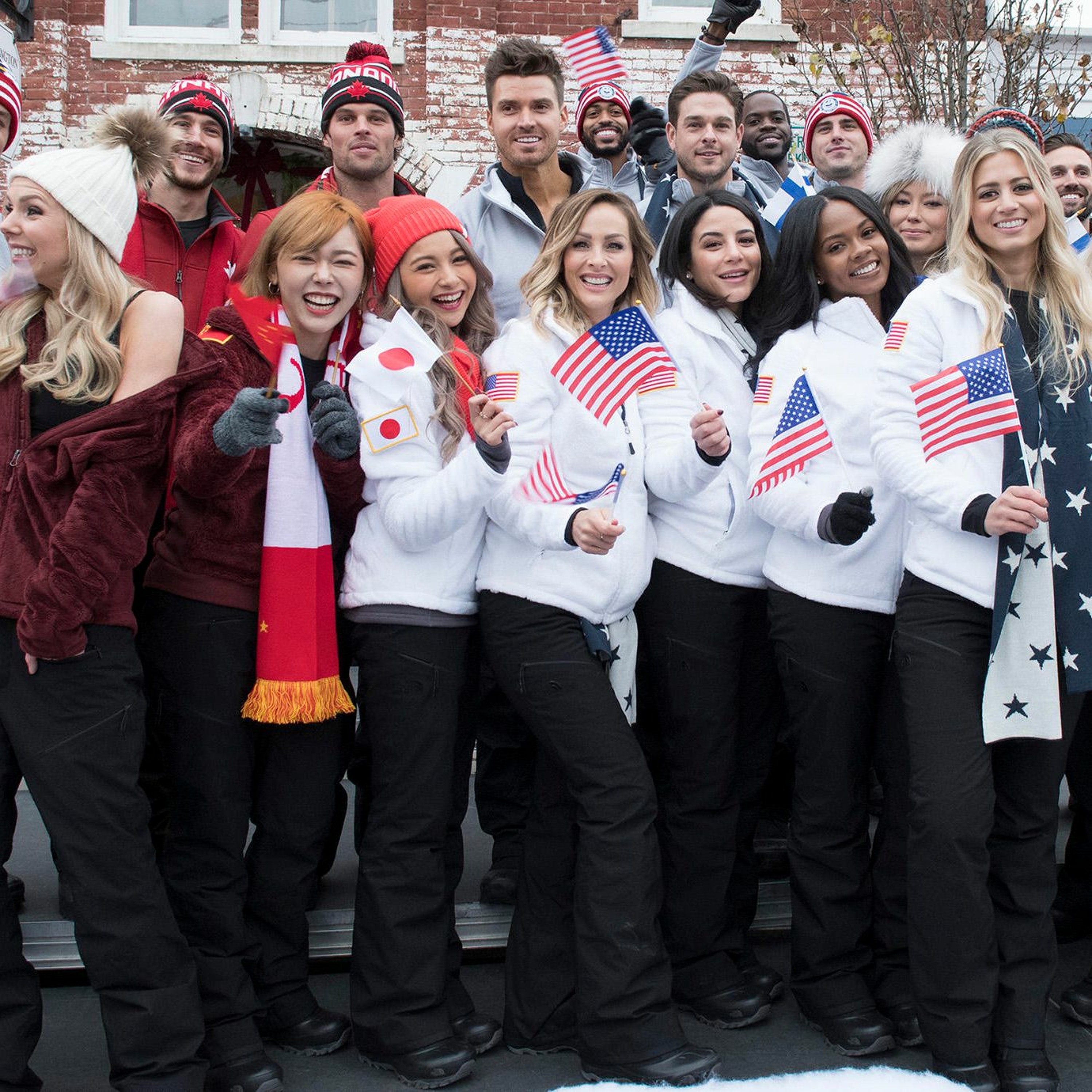 Bachelor Winter Games / Episode 1: Let the Games Begin thumbnail