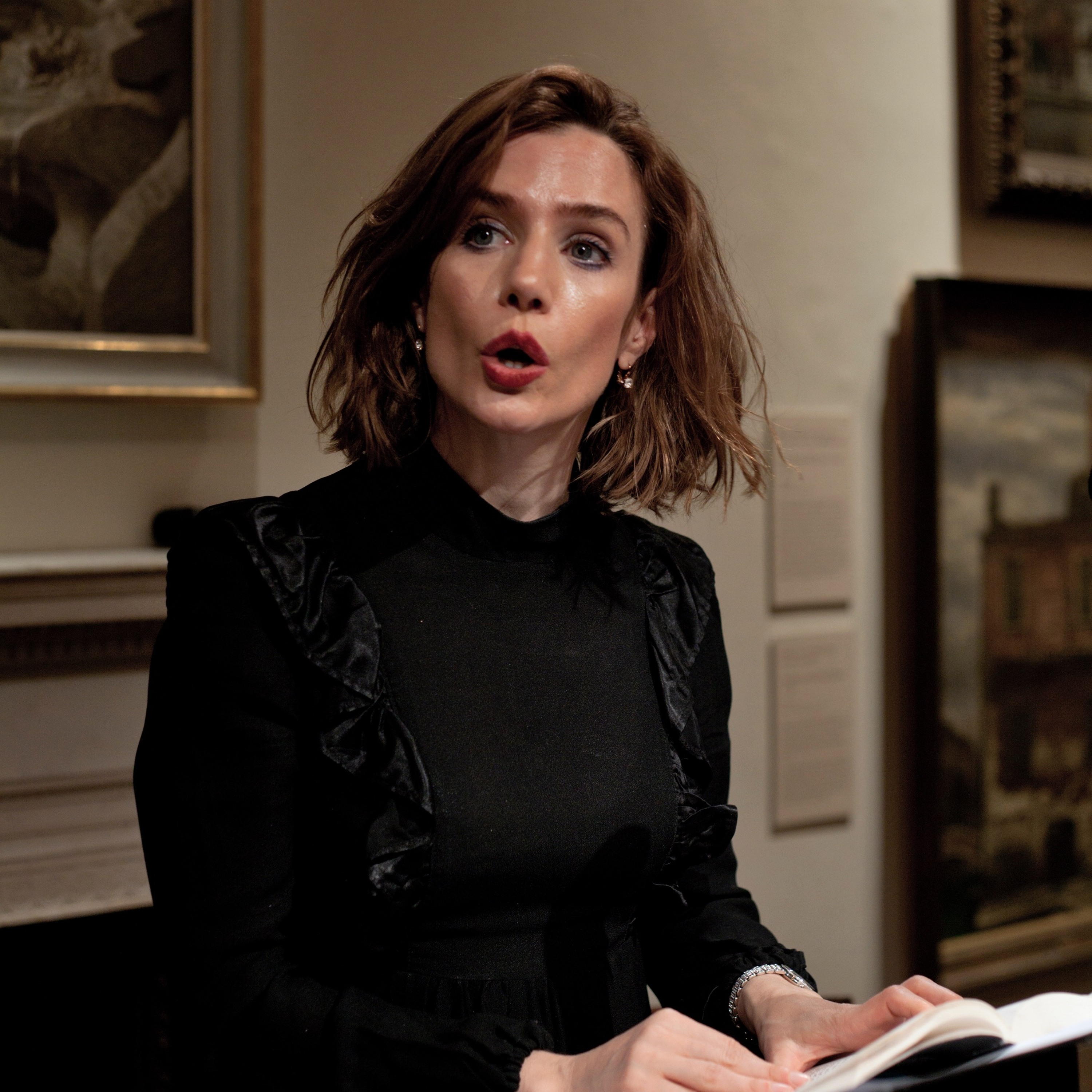 Pin Drop Podcast: Lisa Dwan at the Royal Academy of Arts with Simon Oldfield