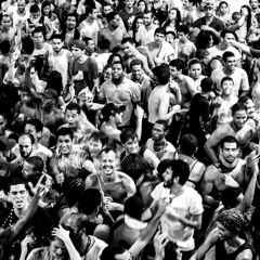 meu bloco on the street