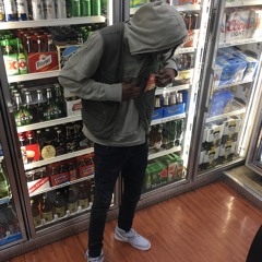 On E  [ prod.  WOODPECKER ]