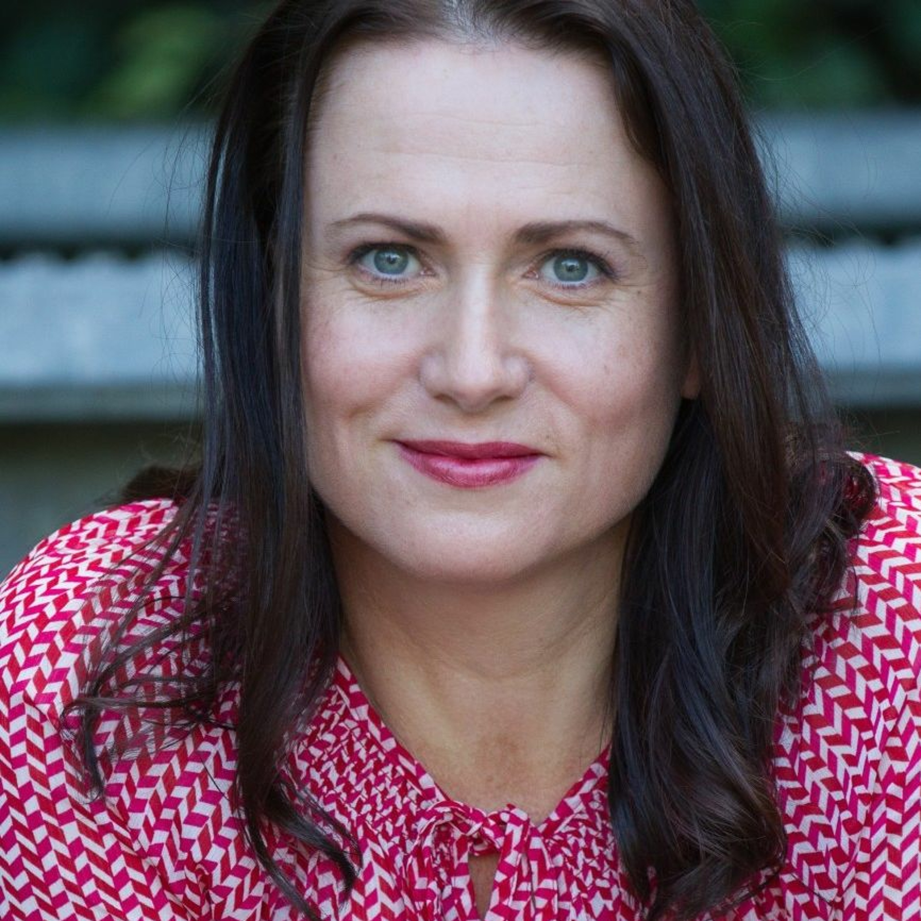 Stereo Embers The Podcast 0014: Author Bianca Marais (Hum If You Don't Know The Words) episode artwork