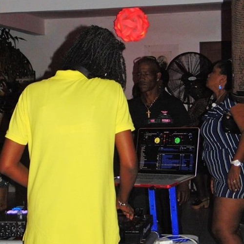 DJ CHOUCHOU - 10022018 MIX 2 ZOUK TROPIQUES  FM