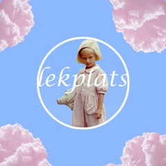 lotta på lekplatsen