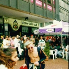 1994 - Commander Tom @ Oz