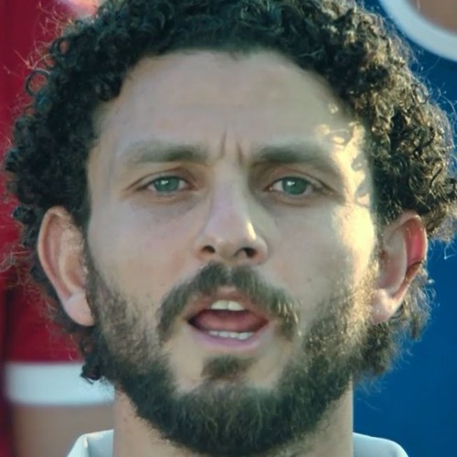 إعلان فودافون الجديد .. غناء لاعبى النادى الأهلى (جمهورنا دة حمانا ) ♡