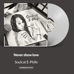 Never show love 7inch vinyl, white - Street & Radio Version