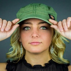 Hunter Girl-Falling Out Of Loving You