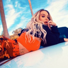 Tana Mongeau - W