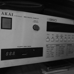 Sampler Test - Akai S950  Hot -  Filter Sweep - 25khz Samplerate - Bandwidth  10Khz