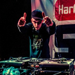 DJ Uzik & B - Mad - Carls Berg