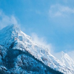 Blueeee Eyes Mountains