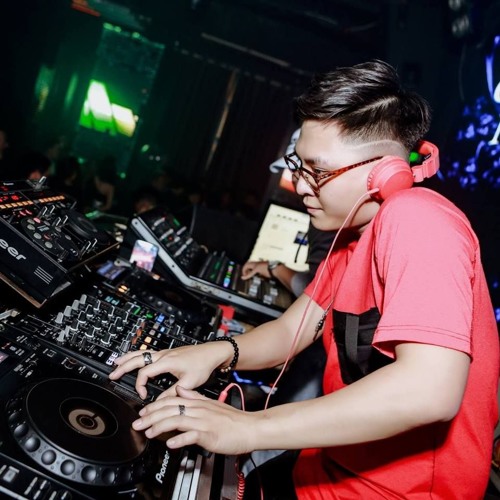 Siêu Phẩm Linh Kon - Đạt Remix
