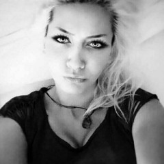 Deep Dark Progressive House 2018 - TUĞÇE YILDIZ Özgür Kız
