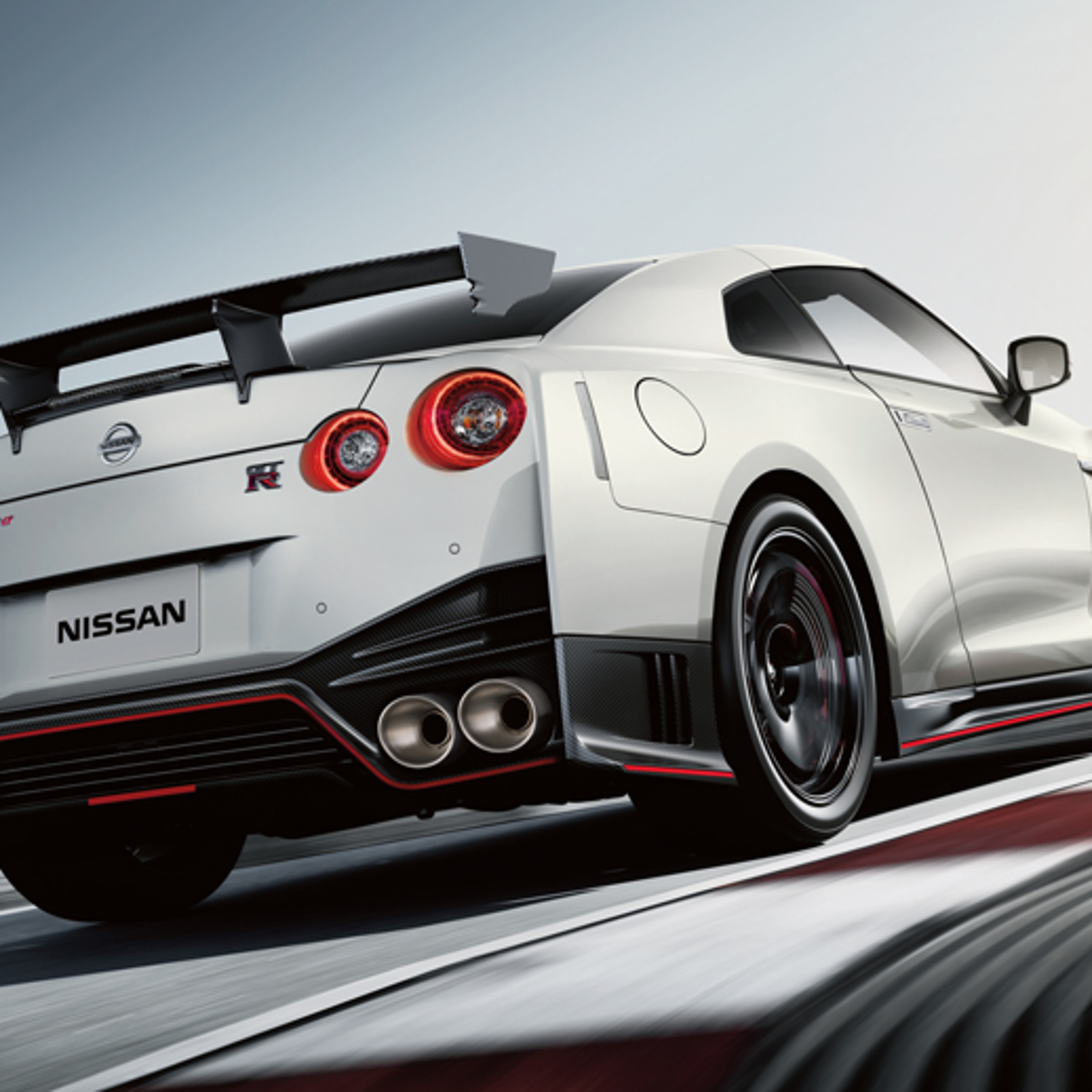 Overdrive: Airbag recall; Nissan GT-R Nismo Road Test; Mullet Motoring thumbnail