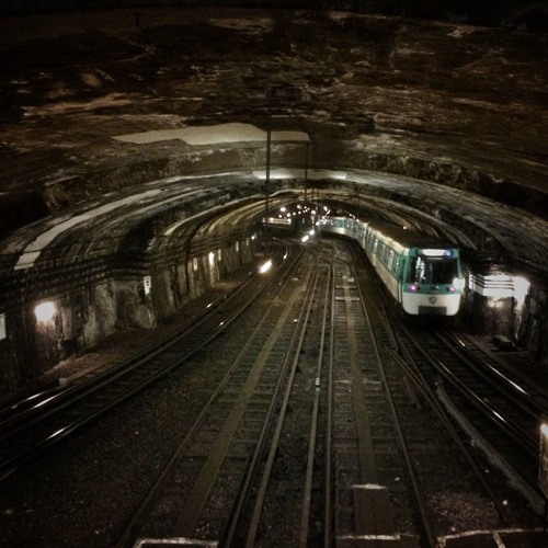 Binaural Experiment Train