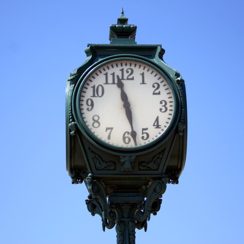 Stream episode Who Invented The First Clock by Answers for Eóin podcast