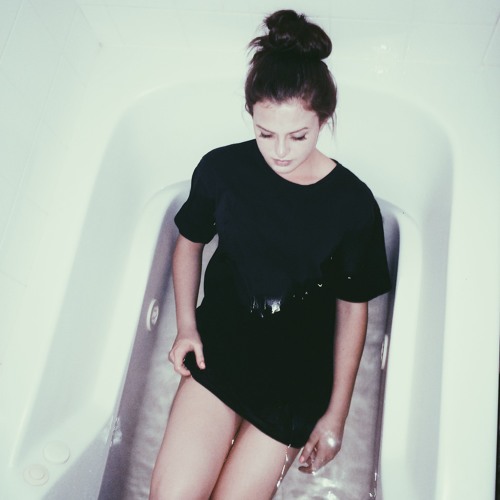 Broken Feat. Chanelle Smith [2016]