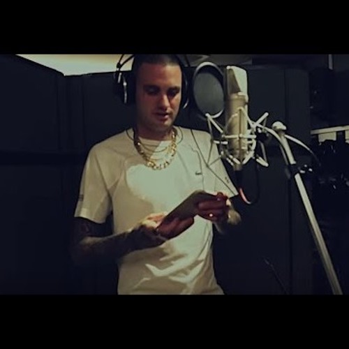 Kerser - Wait A Minute