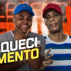 Mc gw mc kitinho bota as duas mãos no chão - ela empina o bundão