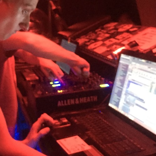 Stream C.ZKiND Live VIVA La Tekkno Cut [174Bpm] by EFN Crew Listen